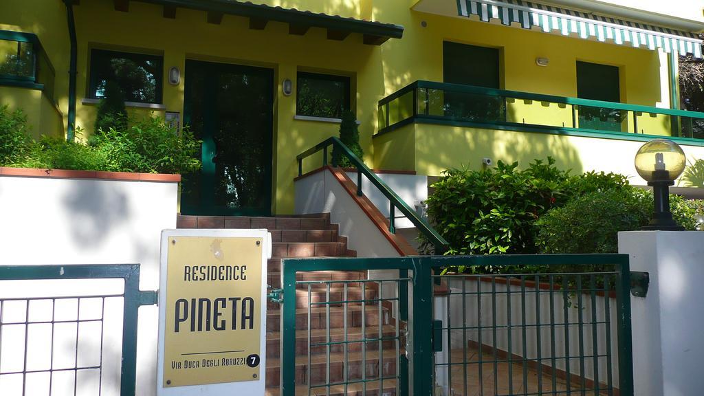 Residence Pineta - Agenzia Cocal Каорле Экстерьер фото